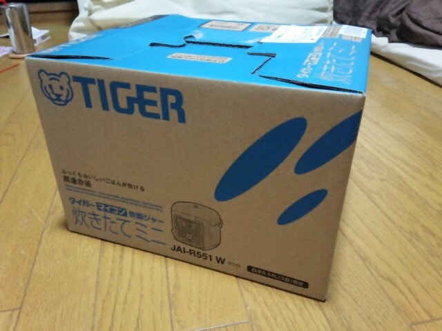 タイガー マイコン 炊飯器 3合 ホワイト 炊きたて ミニ 炊飯 ジャー JAI-R551-W Tiger