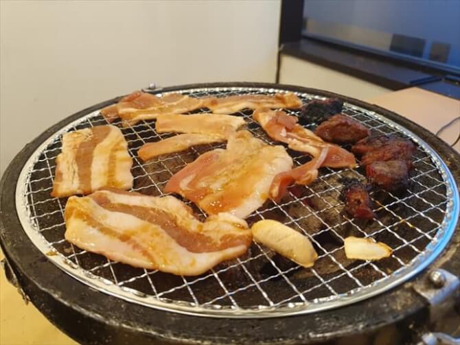 七輪焼肉安安